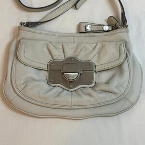 B. Makowsky Leather Hand Bag Off White Crossbody‎ Turn Toggle Lined Mature Purse
